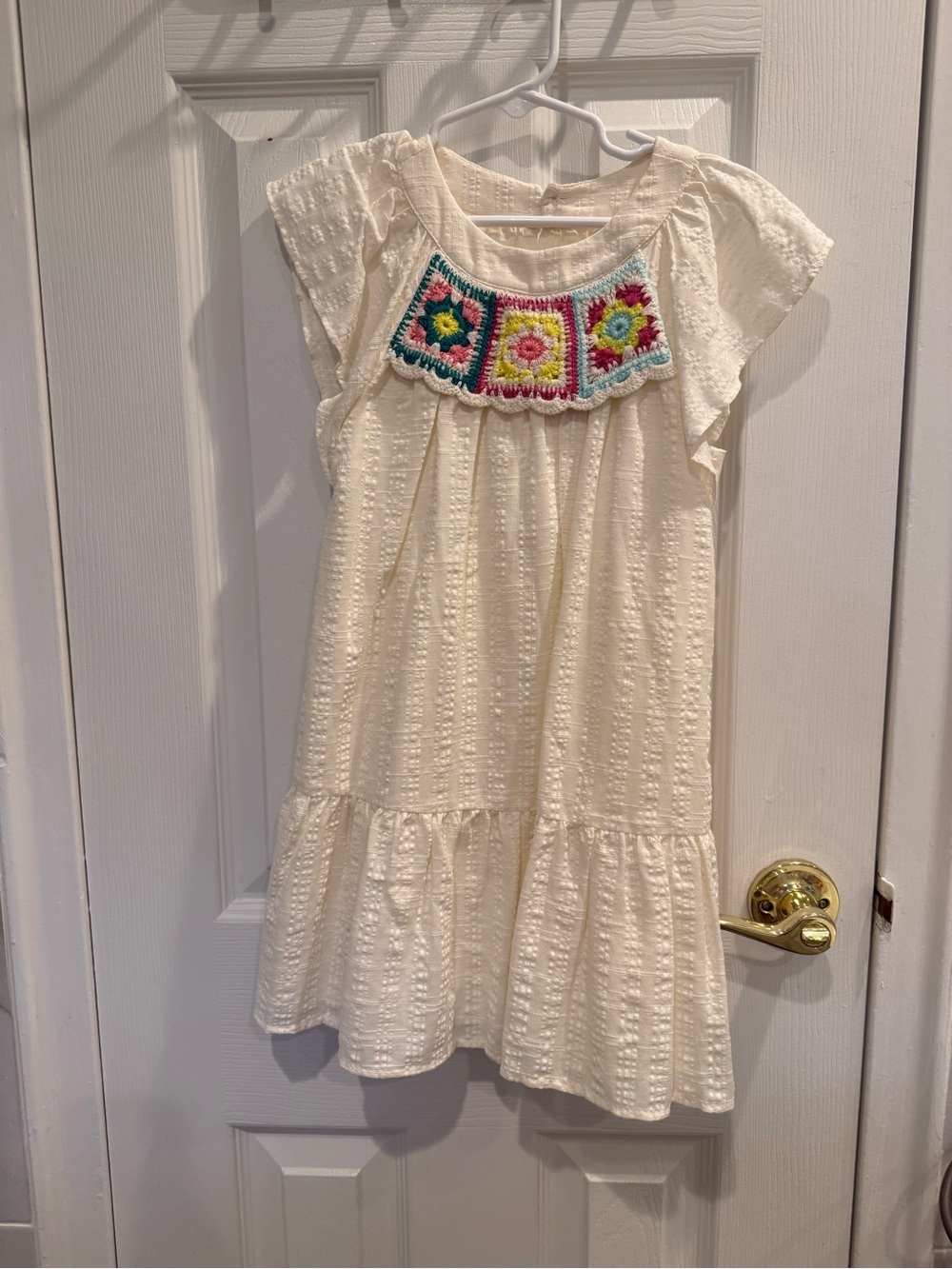 NWT Zara Kid’s Cream Dress with Colorful Embroidered Yoke Size 6